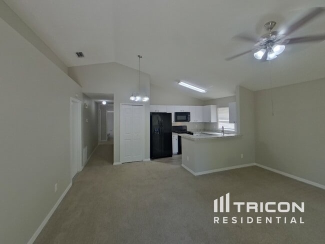 Building Photo - 828 Cape Cod Cir