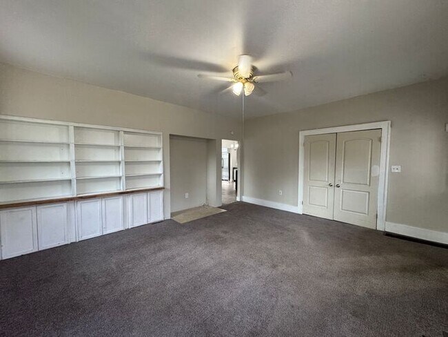 Foto del edificio - 2 Bedroom Must See!