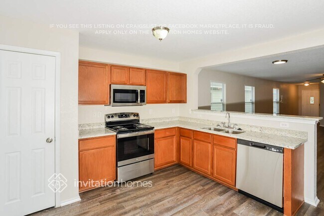Building Photo - 8503 Silver Brush