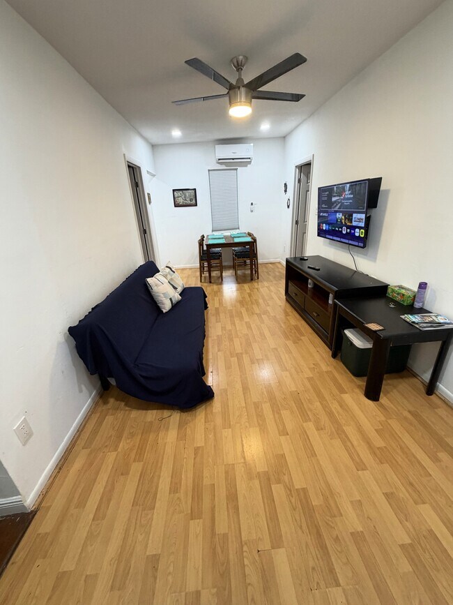 Foto del edificio - 2160 SW 17th St