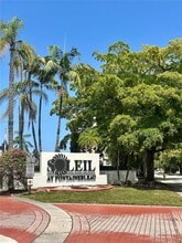 Building Photo - 9701 Fontainebleau Blvd