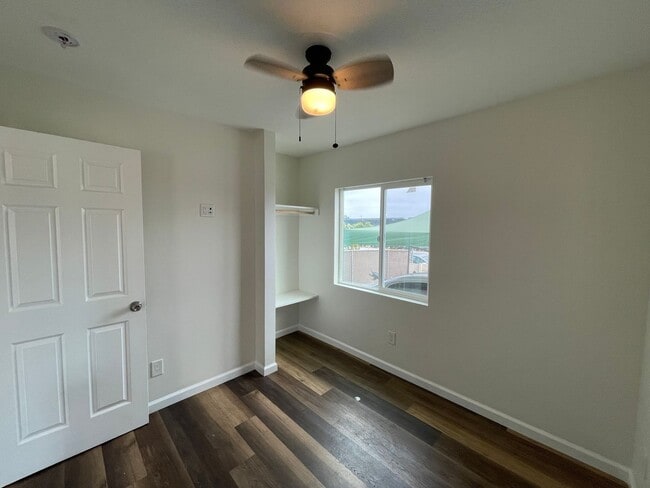 Building Photo - 2866