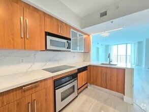 Building Photo - 335 S Biscayne Blvd