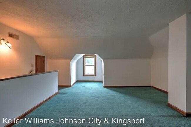 Foto del edificio - 3 br, 1 bath House - 405 Spurgeon Lane