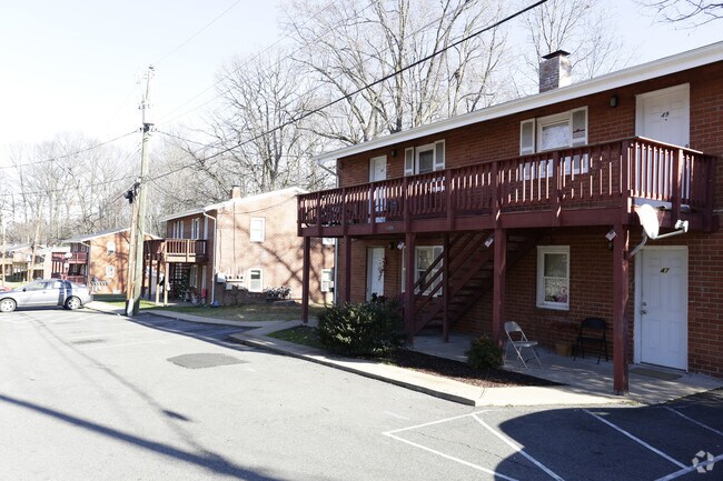 Graham Park Apartments Apartments Triangle, VA