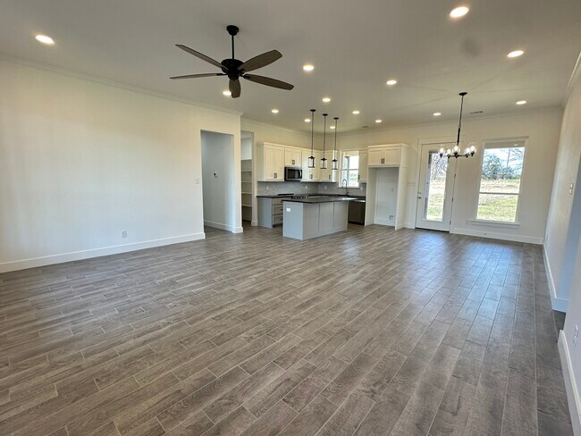 Building Photo - 112 McBryde Ln