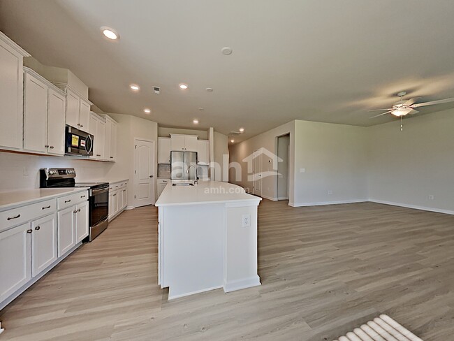Building Photo - 14314 Hugh Dixon Way