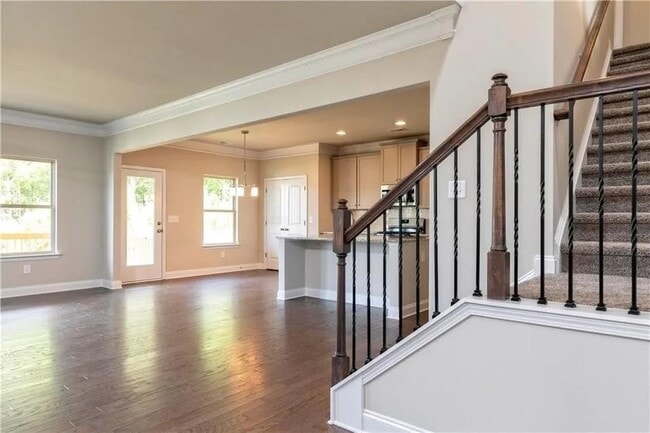 Building Photo - 695 Country Ridge Dr