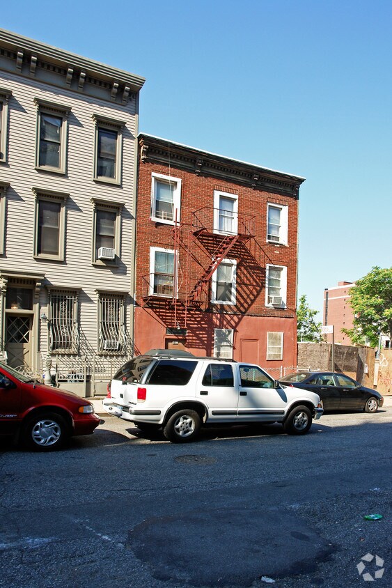 Building Photo - 238 15th St