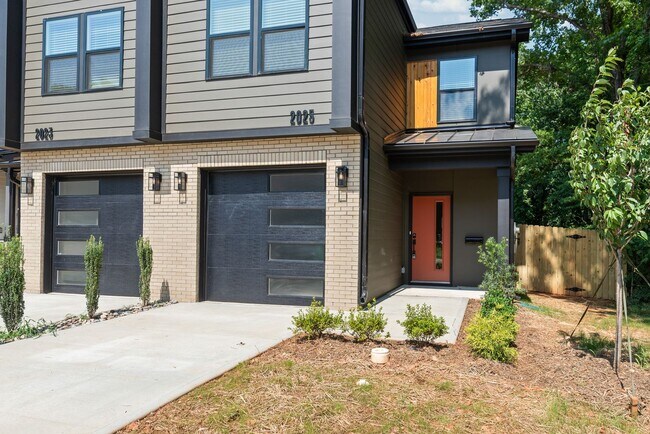 Foto del edificio - Stunning New Construction Townhome
