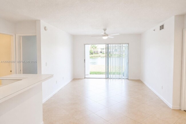 Building Photo - 2600 S University Dr