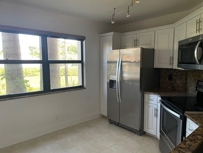 Building Photo - 6070 Verde Trail S