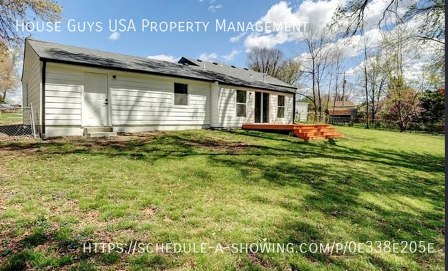 Building Photo - 507 NW Holly Ln