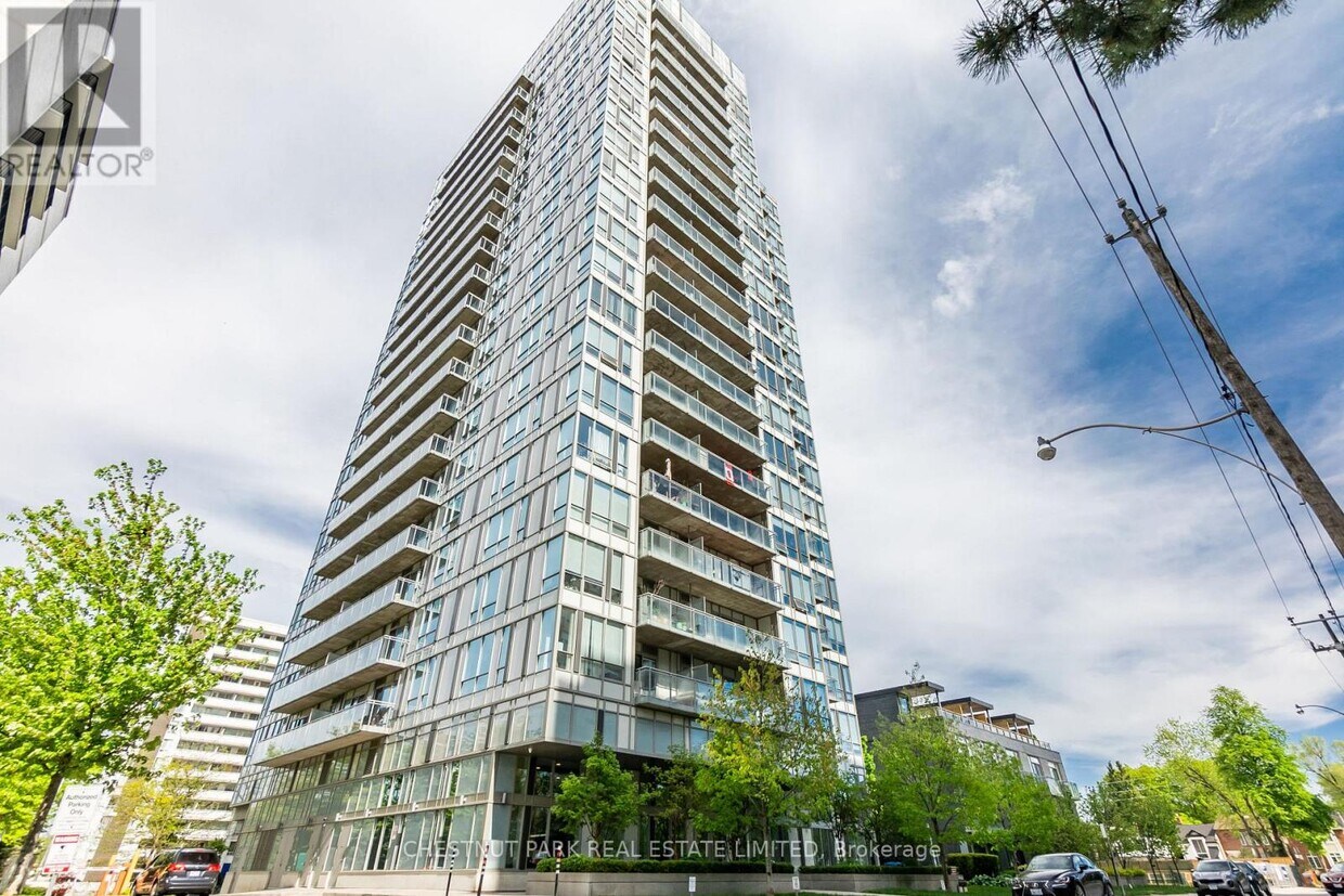 Photo principale - 83-1883 Redpath Ave