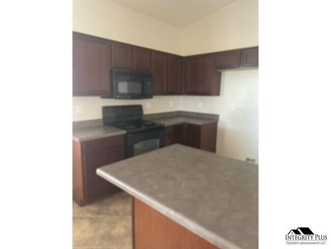 Foto del edificio - 2864 N Taylor Ln