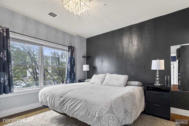 Foto del edificio - 2 br, 2 bath Condo - 105-107 Broad St Apt 201