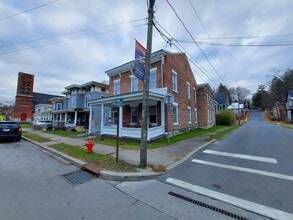 Building Photo - 181 Canal St