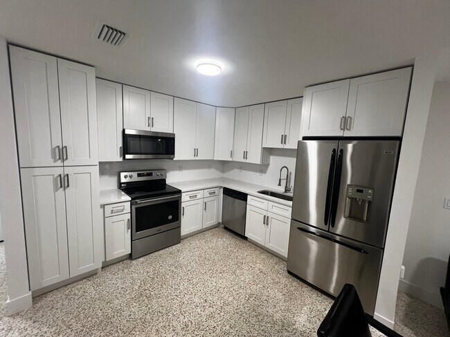 Foto del edificio - 10920 N 29th St