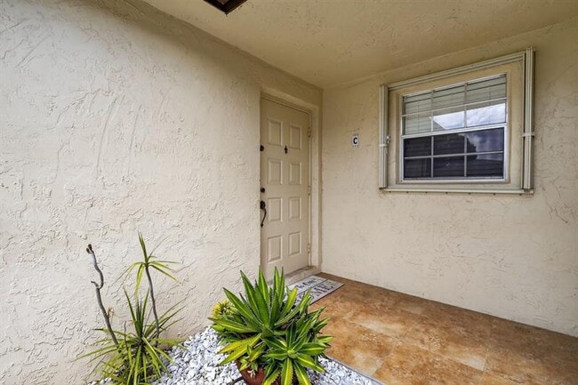 Foto del edificio - 13930 Nesting Way