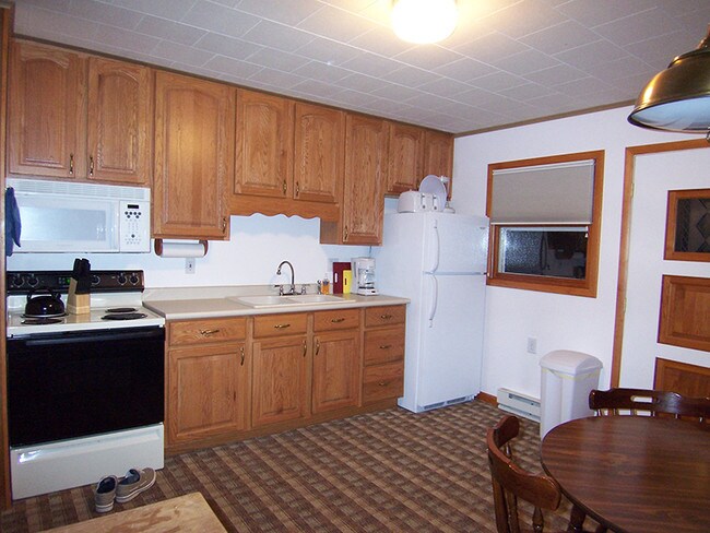 Building Photo - 200 Ln 150A Lake James