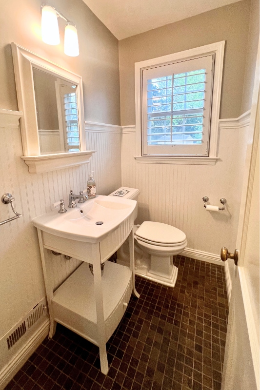 Building Photo - 1451 Pathfinder Ln