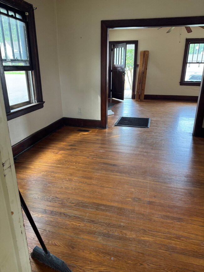 Foto del edificio - 420 5th Ave NW
