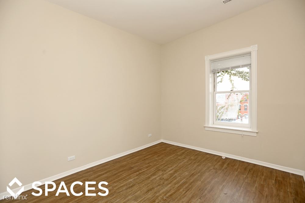 Building Photo - 159 W Goethe St
