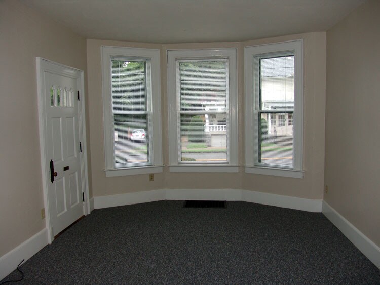 Primary Photo - 26 Walnut St