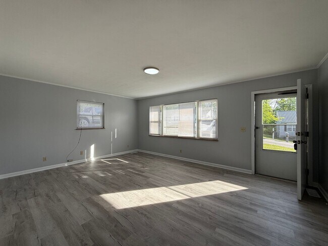 Foto del edificio - 3 Bedroom 1.5 Bathroom Home Located in Greeneville, TN