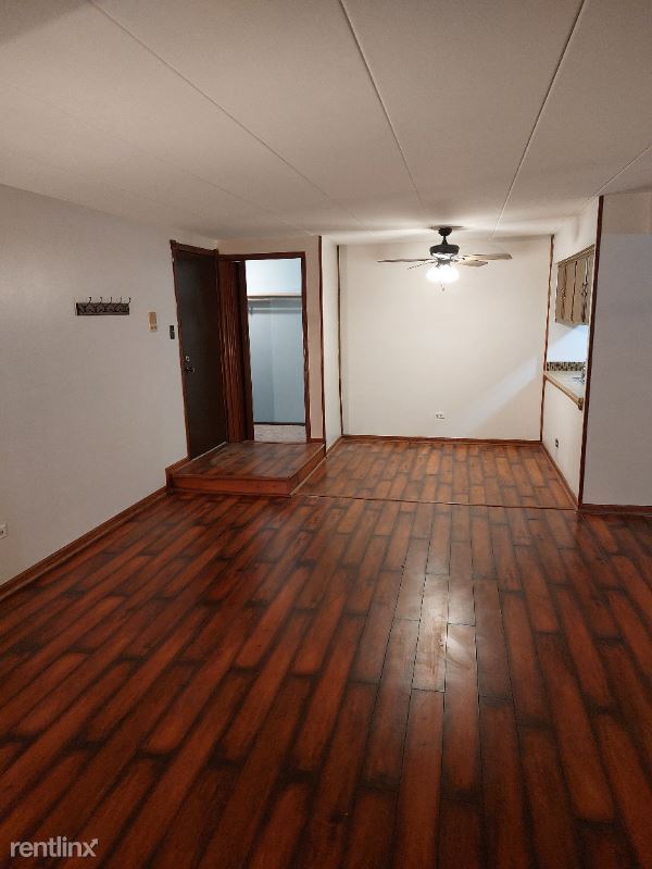 14001 James Dr, Crestwood, IL 60445 Condo for Rent in Crestwood, IL