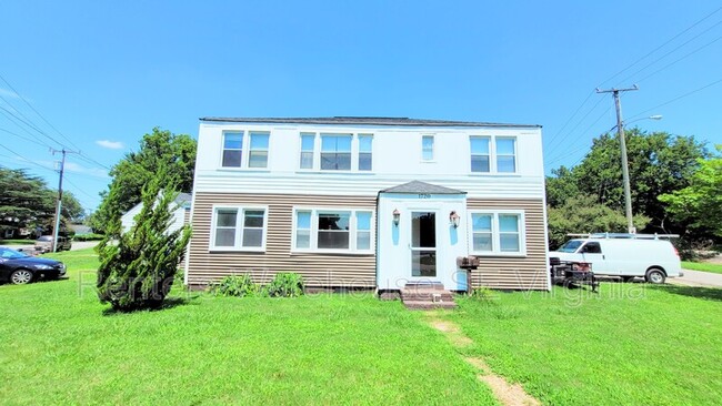 Building Photo - 1720 Seaboard Ave