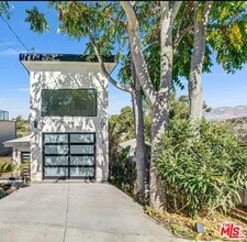 Building Photo - 4255 Raynol St