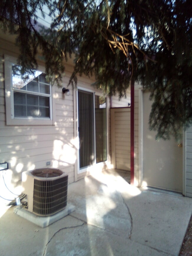 Back Patio - 6944 W Mississippi Ave