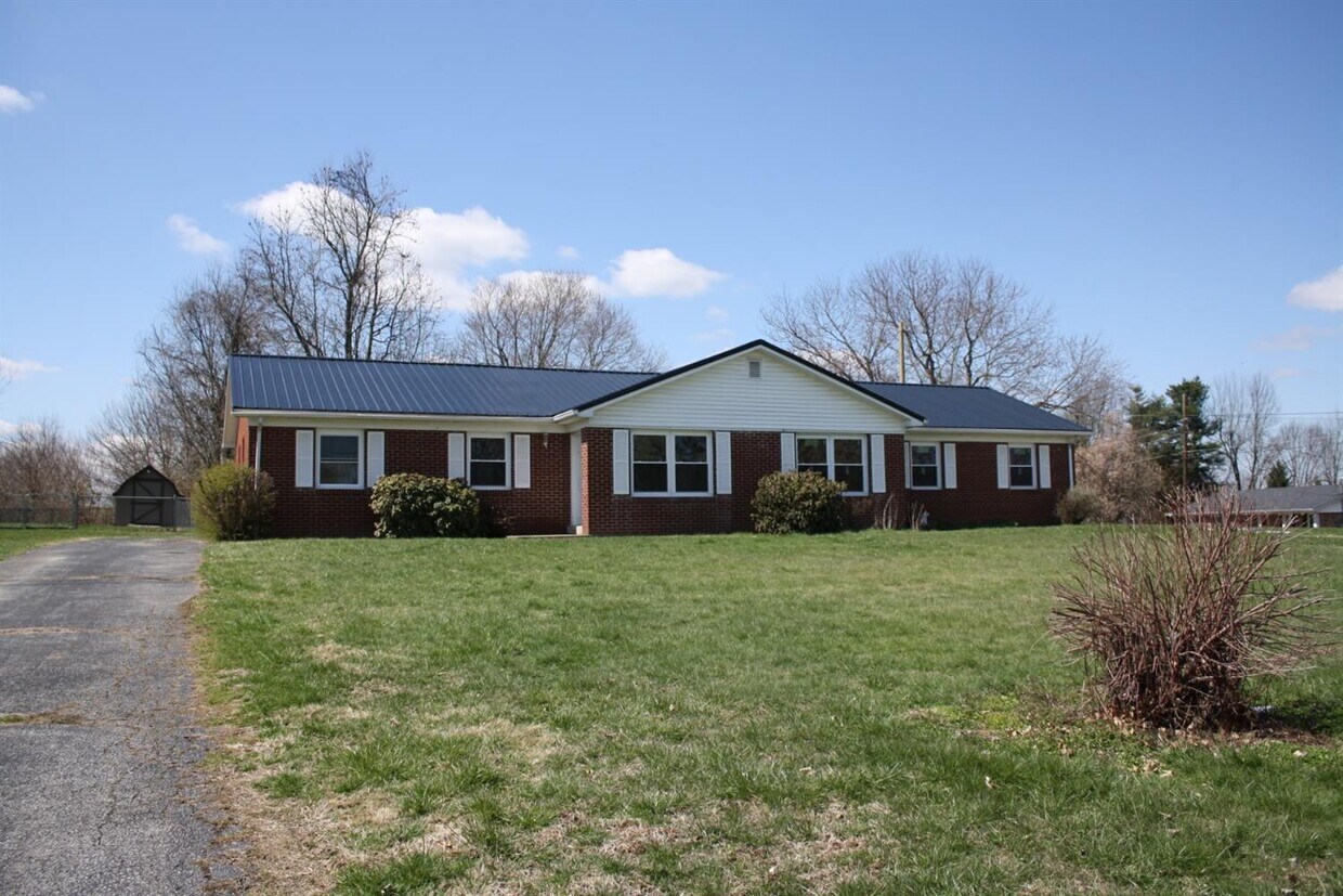 Primary Photo - 599 Gilbert Dr