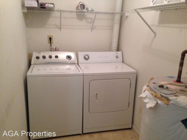 Building Photo - 3 br, 2 bath House - 105 Woodhurst Drive