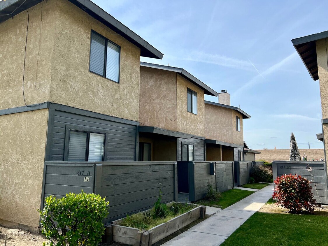Foto principal - Newly Renovated 2 Bedroom / 1.5 Bathroom T...