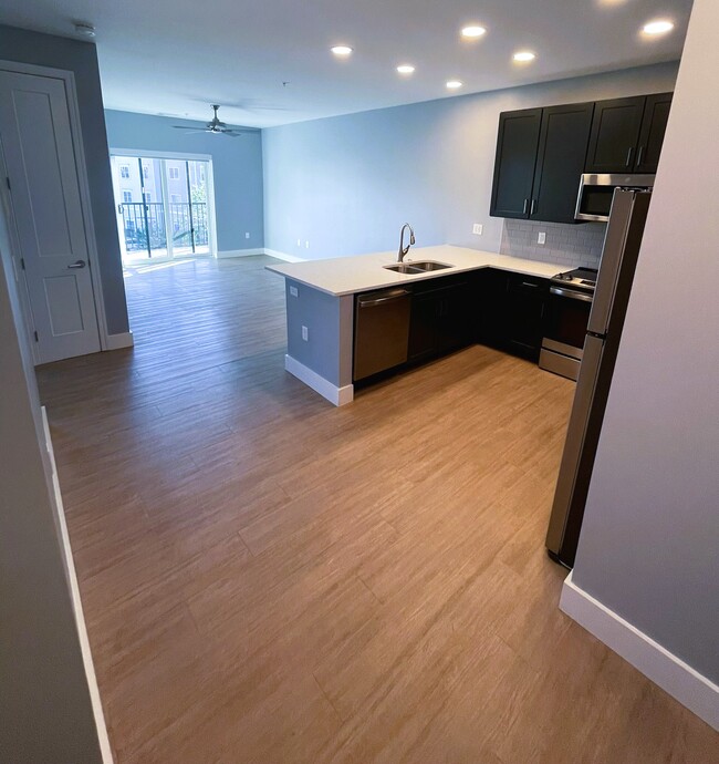 Kitchen - Pointe Place - Pointe Place Development