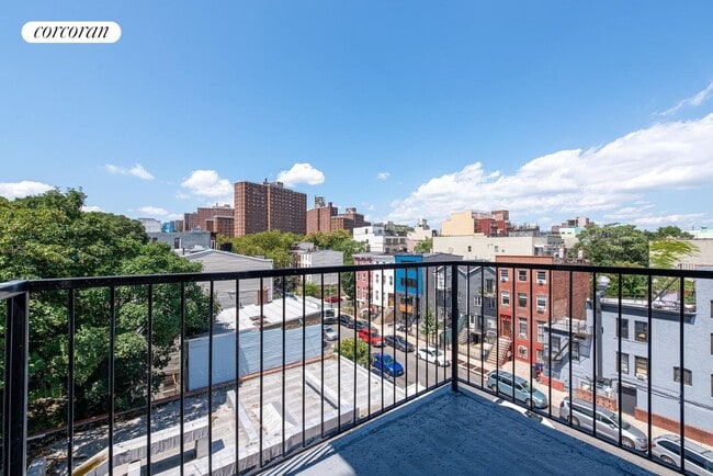 Building Photo - 1044 Bedford Ave