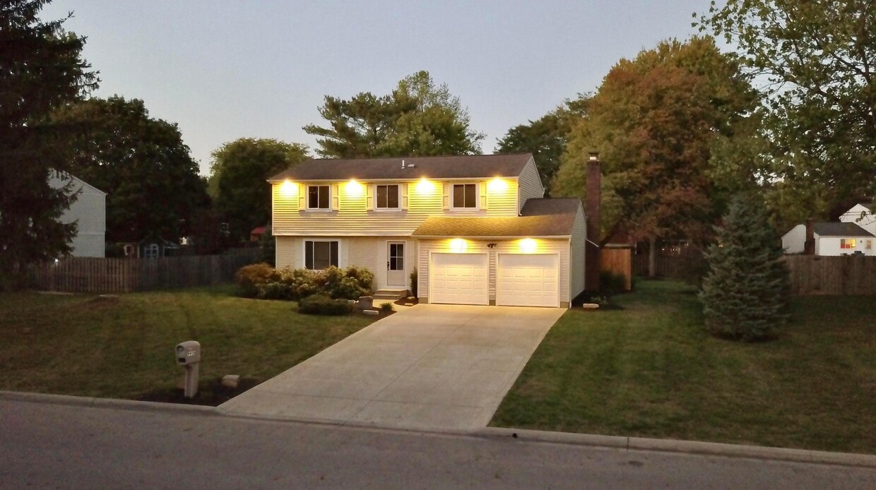 Primary Photo - 9938 Melody Ln
