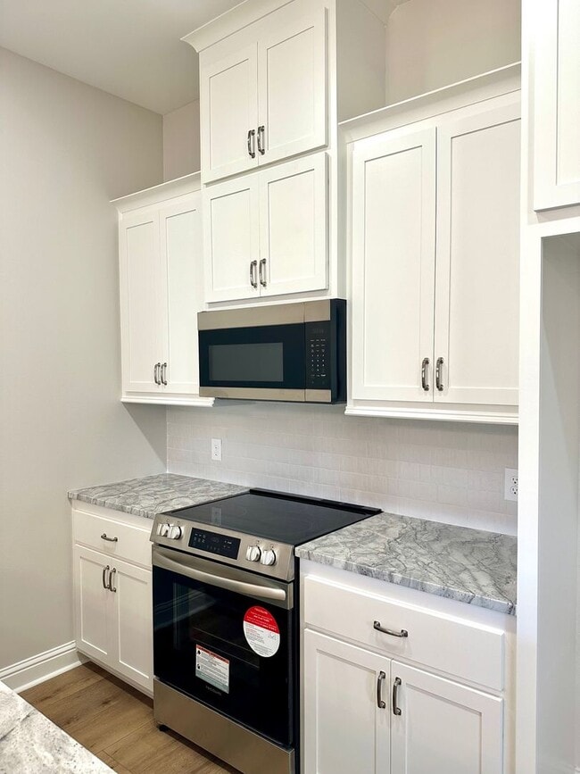 Building Photo - 13701 Rivanna Ln