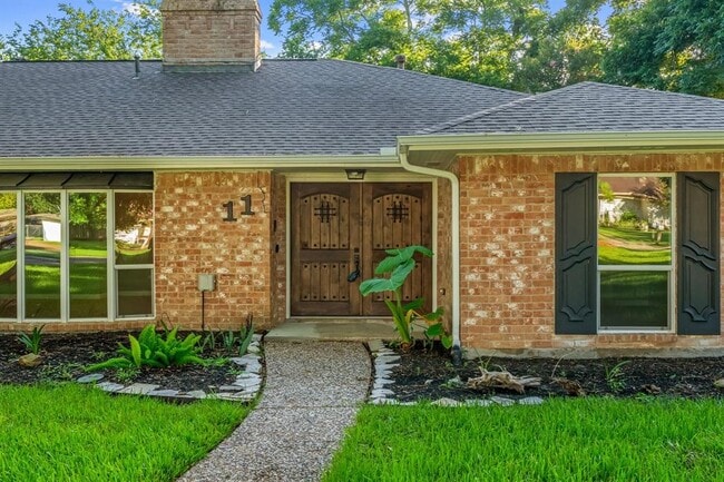 Building Photo - 11 Whittier Dr