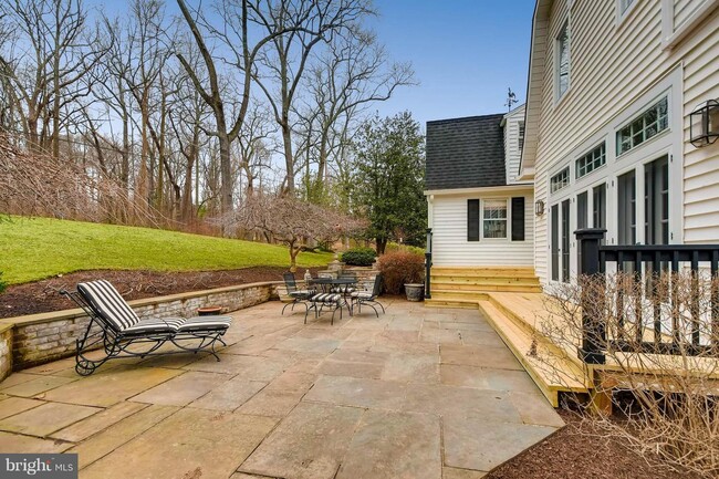 Building Photo - 424 Garrison Forest Rd