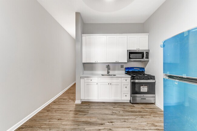 Foto del edificio - 193 Ogden Ave.