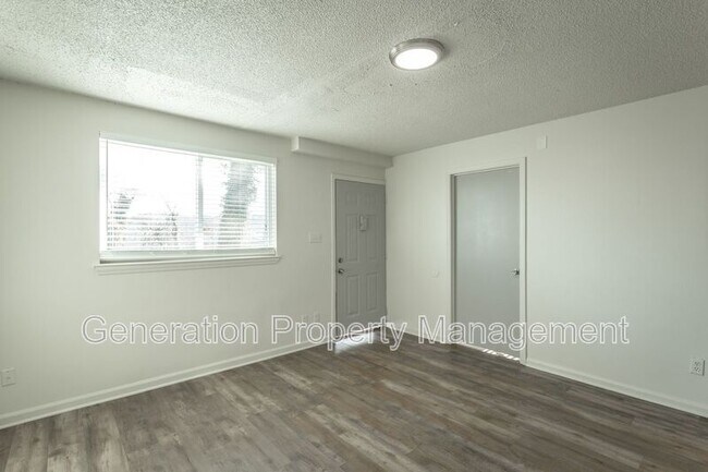 Foto del edificio - 127 Goodson Ave