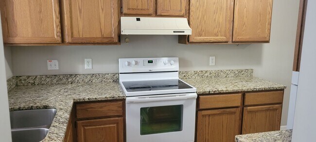 Foto del edificio - Knoxville 37923 - 2 bed 2.5 bath condo - c...