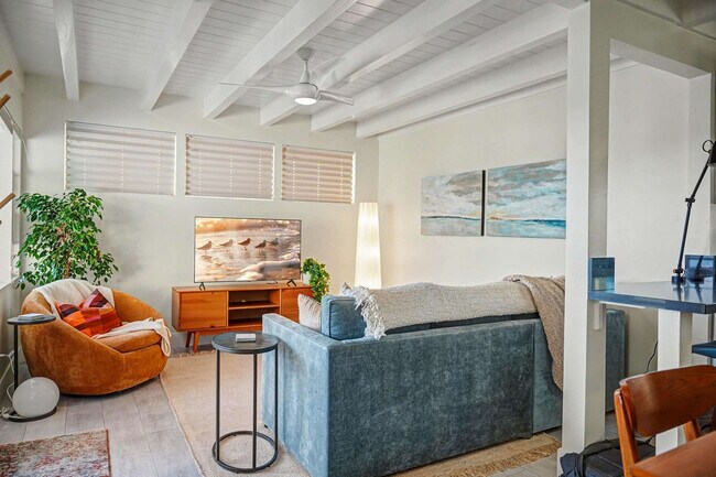 Foto del edificio - 2612 Bayside Ln