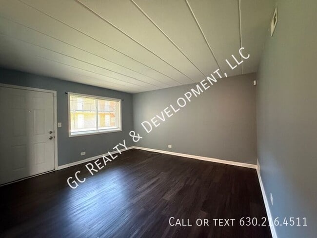 Building Photo - 332 Wilson Ave