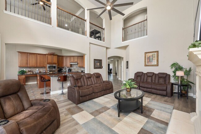 Foto del edificio - Stunning 6BR House in Houston