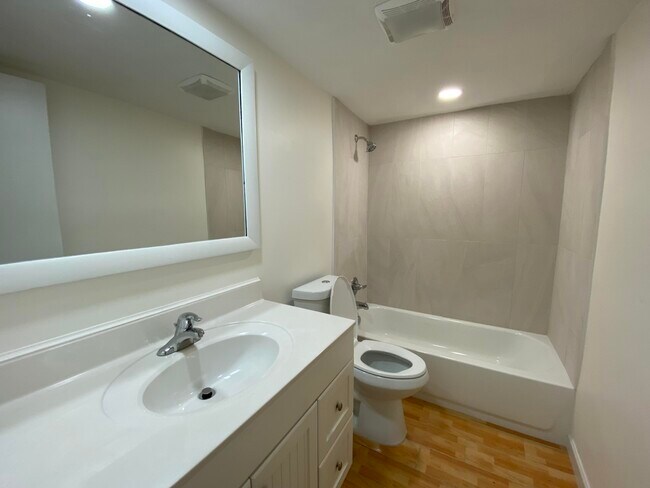 Foto del edificio - 250 SW 7th St