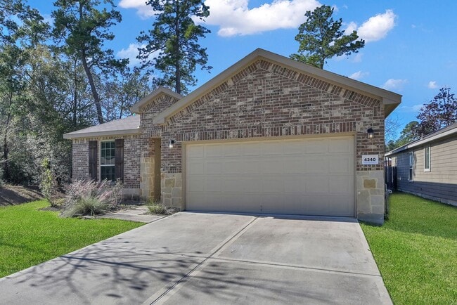 Building Photo - Newer construction 3 bed 2 bath